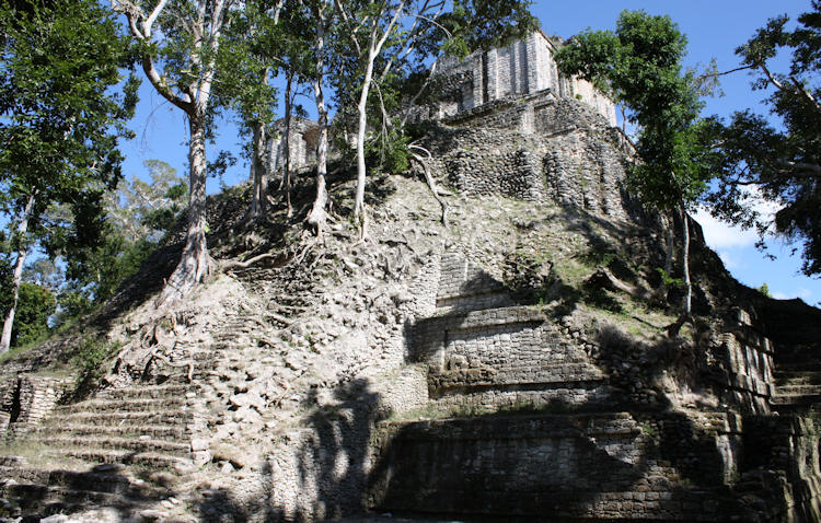 Edificio 2 - The Temple of the Cormorants.