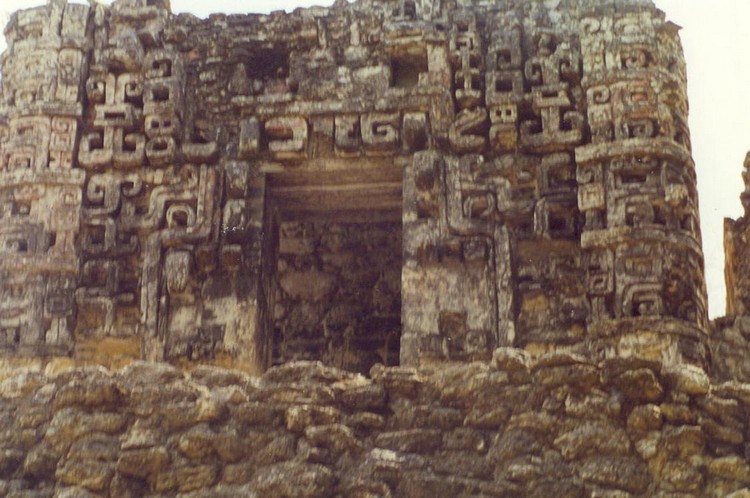 Top part of Estructura V with rich ornaments typical for Rio Bec style (photo taken on March 2002).