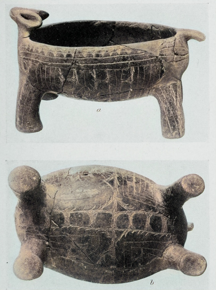 Side and bottom view of effigy pottery vessel from Caddo mound in Arkansas. From: Heye Foundation 1920.  Photo courtesy Dr Greg Little, author of the Illustrated Encyclopedia of Native American Indian Mounds & Earthworks (2016). 
