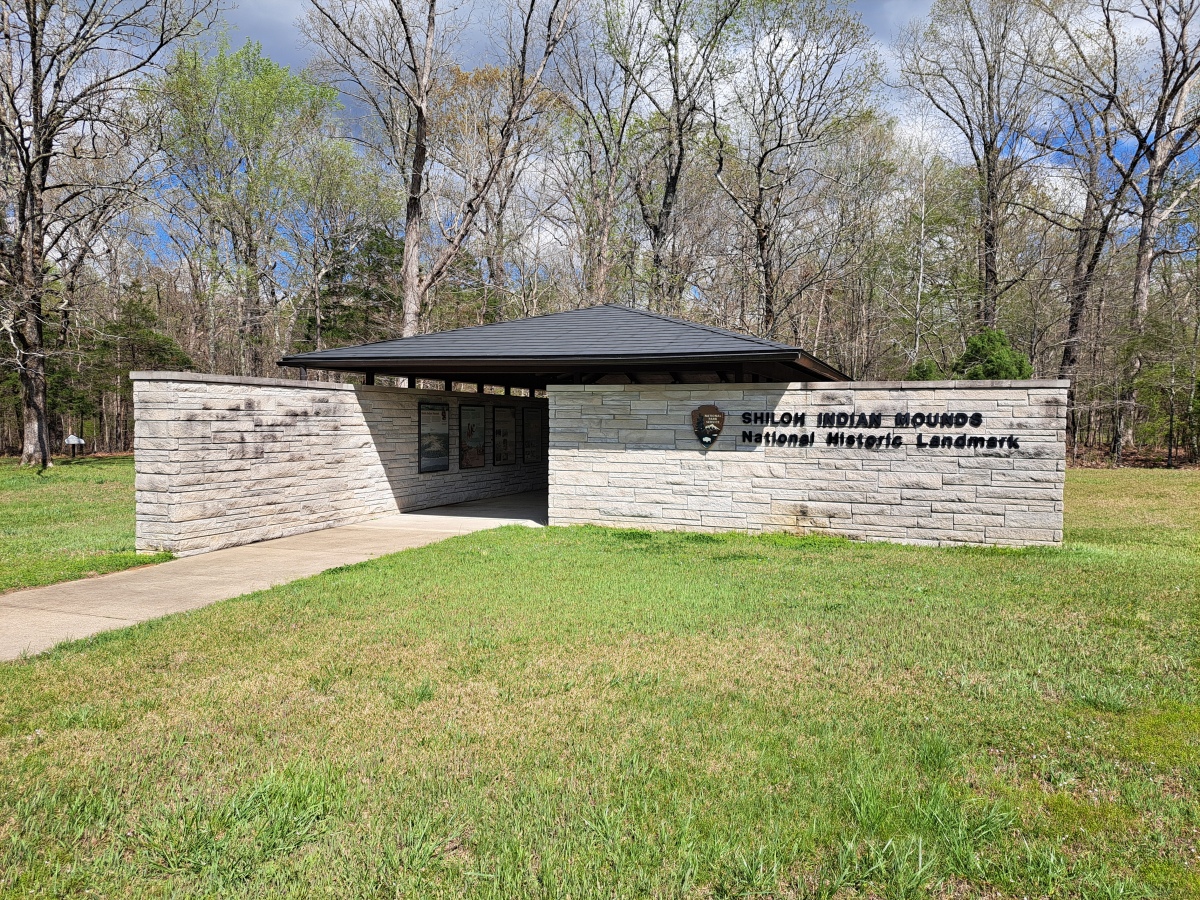 Kiosk with interpretation at mound site entrance