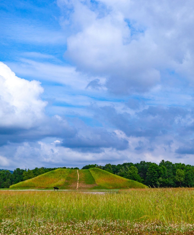Reconstructed large mound. Same photo source as above.