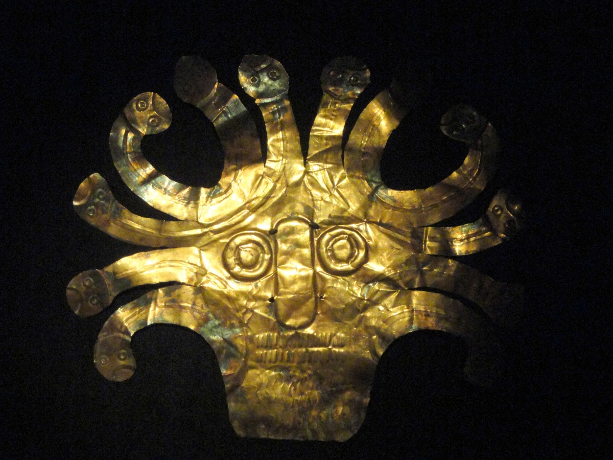 Gold Headband Mask, 100 BC - 550 AD, Nazca - Houston Museum of Natural Science.

Daderot, CC0, via Wikimedia Commons