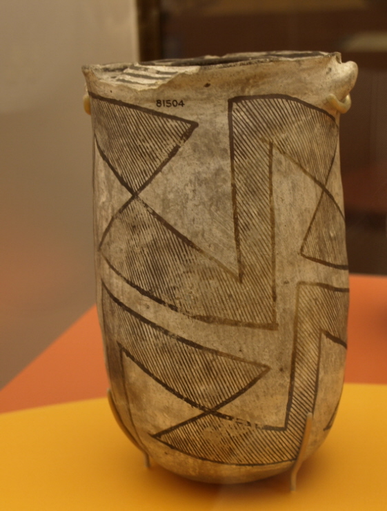 Chaco Canyon cylindrical beaker.  Part of 