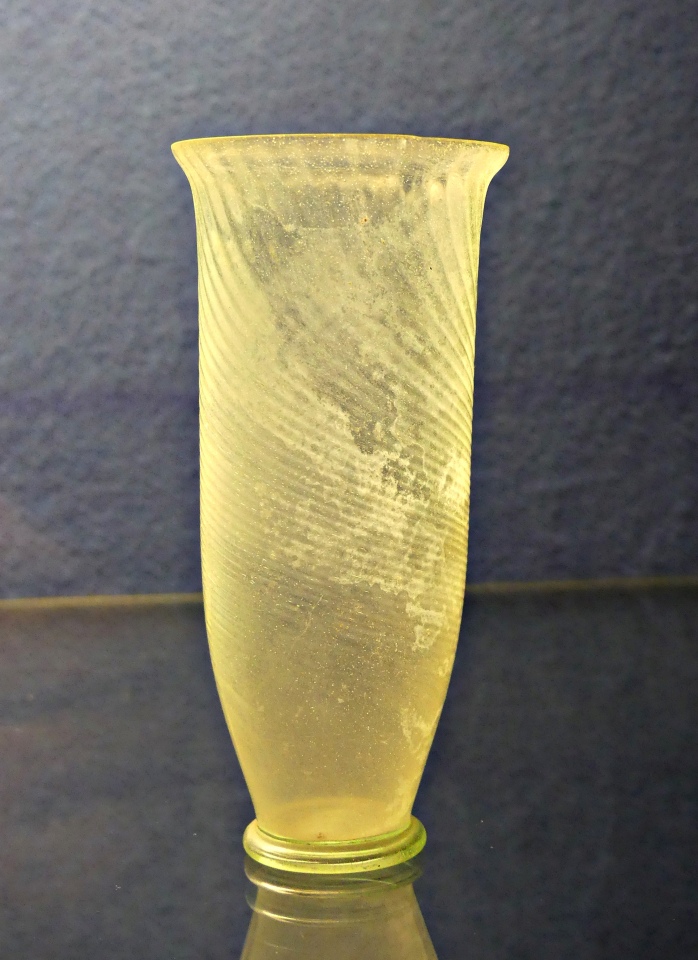  Finely decorated Roman glassware.  (Photo : OCT.2021)