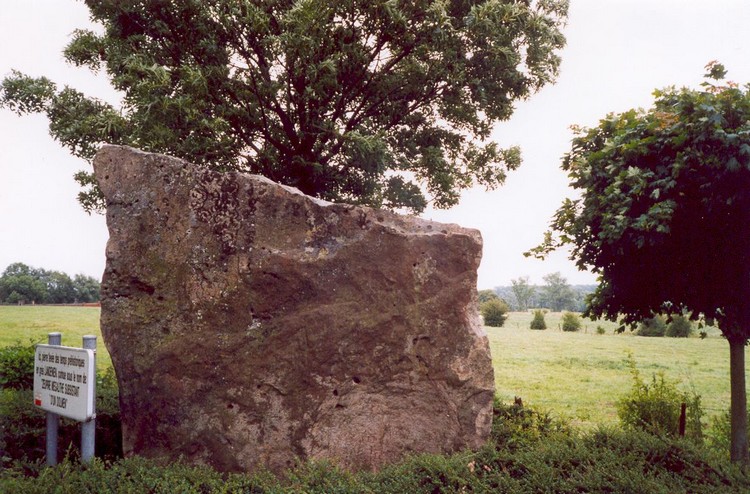 Zeupire Standing Stone