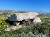 Ta’ Ċenċ Dolmen III - PID:268876