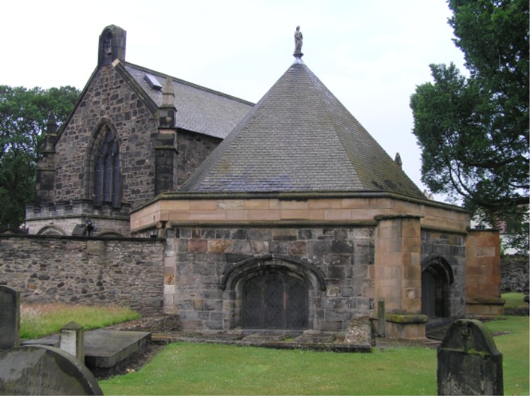 
The original building, built for James III about 1477, comprised a lower vaulted wellhouse and an upper chapel.  During the Reformation the chapel was destroyed but the lower vault continued in use as a burial vault for the Lairds of Restalrig.  In 1906 the vault was excavated, buttresses replaced and a new roof, complete with statue of St Triduana, was added.  It is easy to see the difference b
