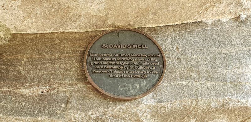 St David's Well - plaque