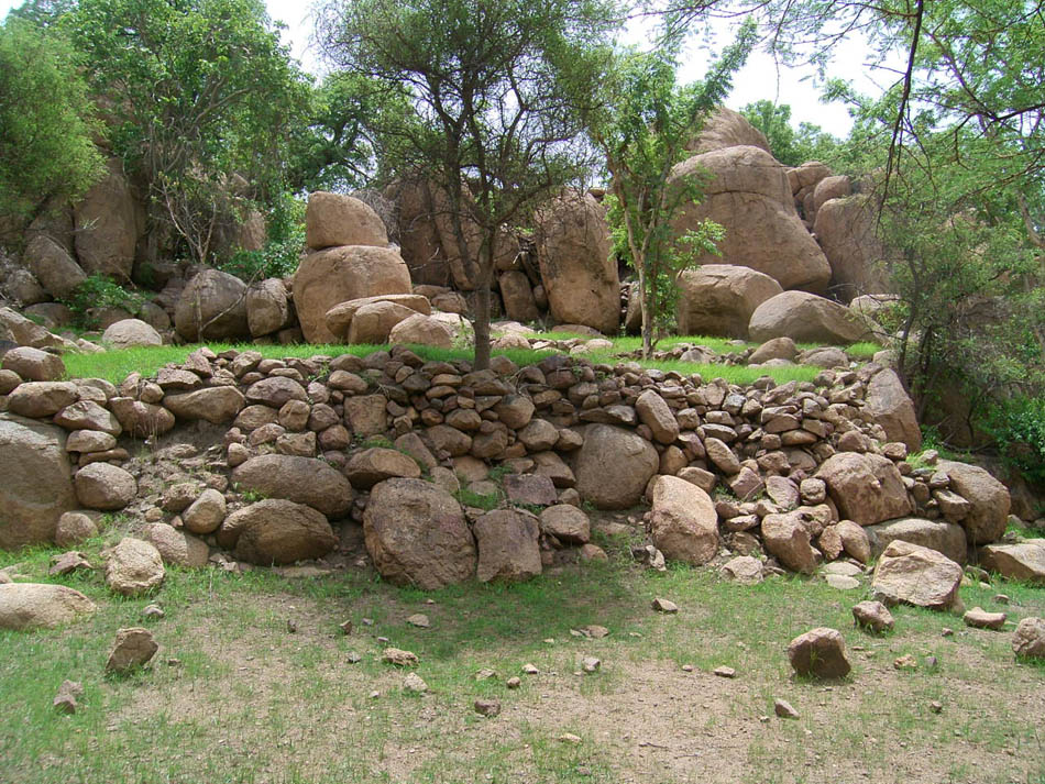 Wall remains of the ancient Dajo settlement.