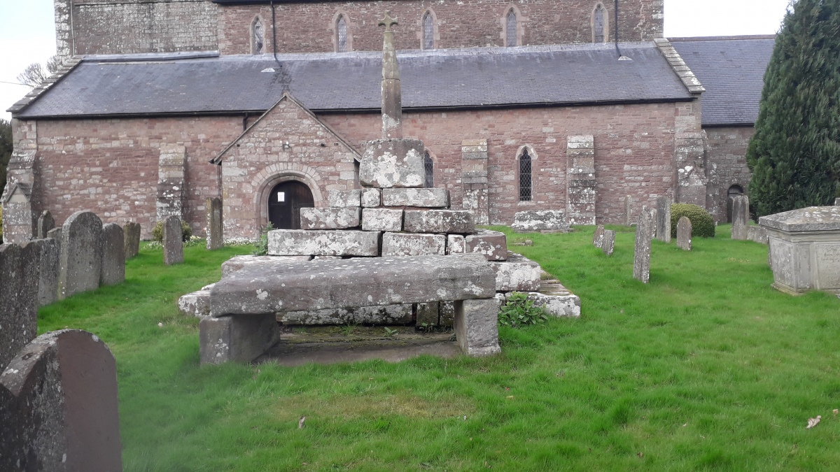 Trelleck Churchyard Cross